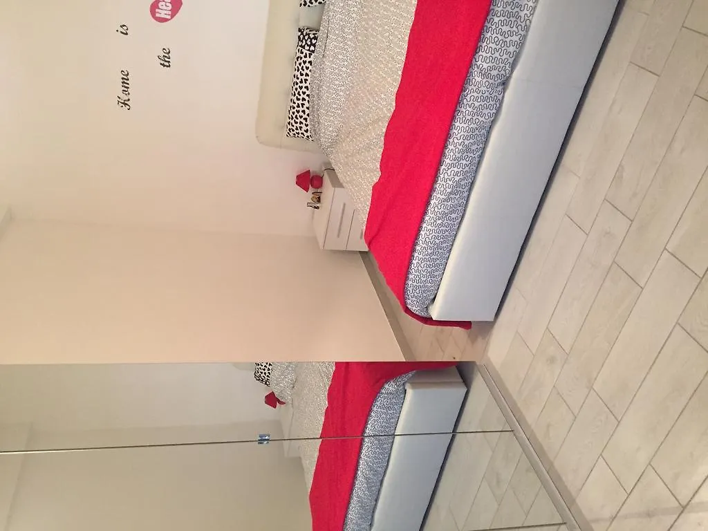 Sunshine Apartment Rome Italy
